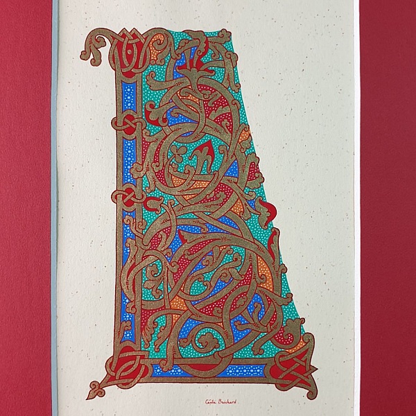 Lettre L enluminée style ottonien sur papier avec passe-partout.