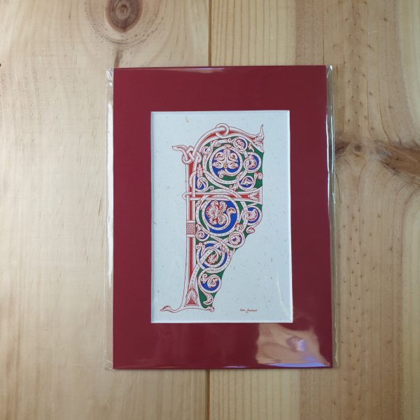 Lettera F miniata in stile romanico