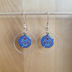 Orecchini pendenti con fiori e arabeschi blu/argento/verde/rosa